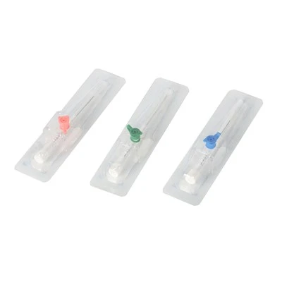 Cannula IV monouso con adattatore per iniezione